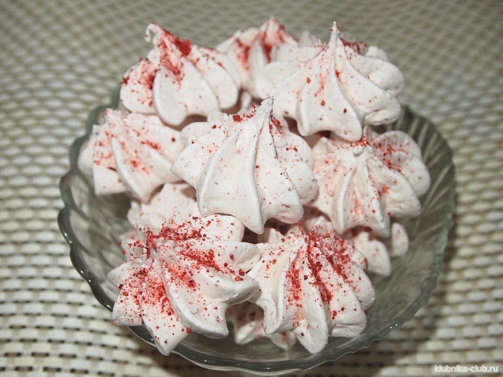 Безе с сублимированной клубникой рецепт