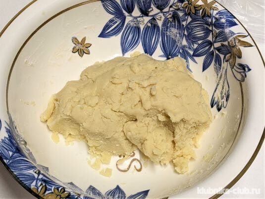 Разделим тесто на две части